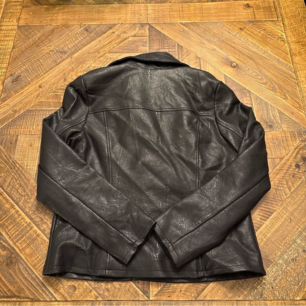 Alfani Women’s Size Small Black Faux Leather Jacket Classic Moto Style - Picture 7 of 7